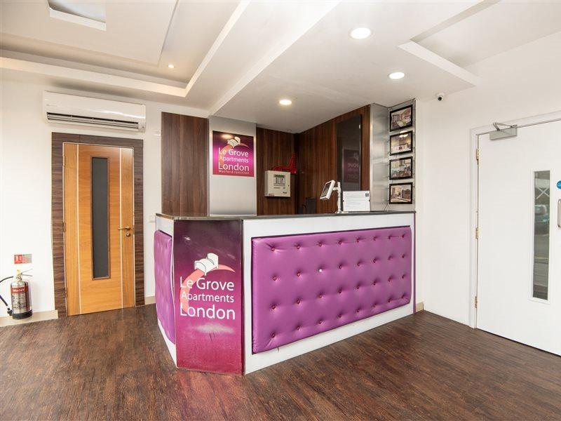 Livin' Serviced Apartments Watford  Zewnętrze zdjęcie