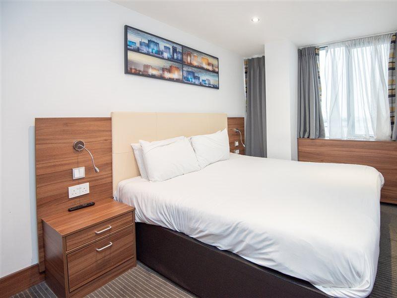 Livin' Serviced Apartments Watford  Zewnętrze zdjęcie