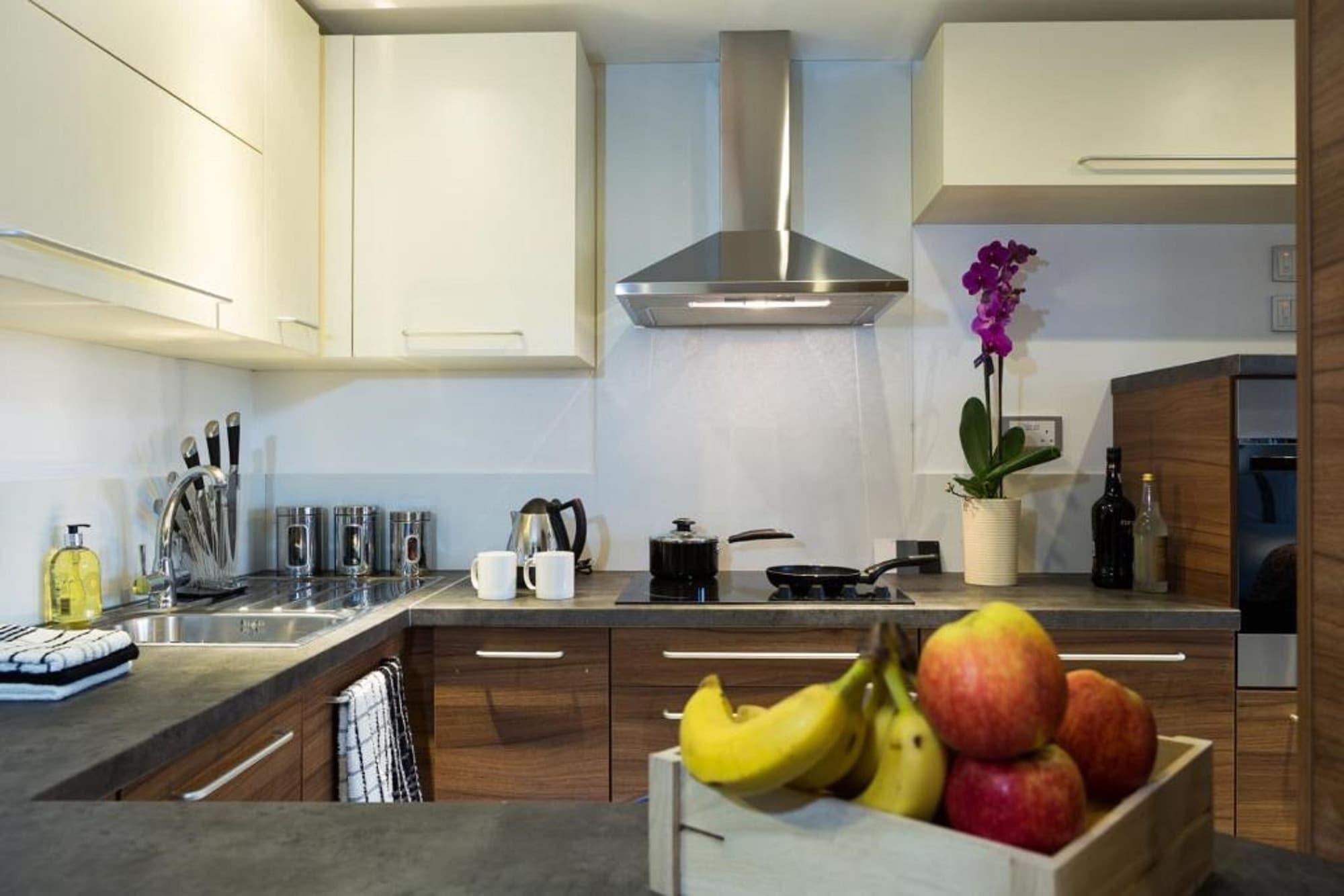 Livin' Serviced Apartments Watford  Zewnętrze zdjęcie