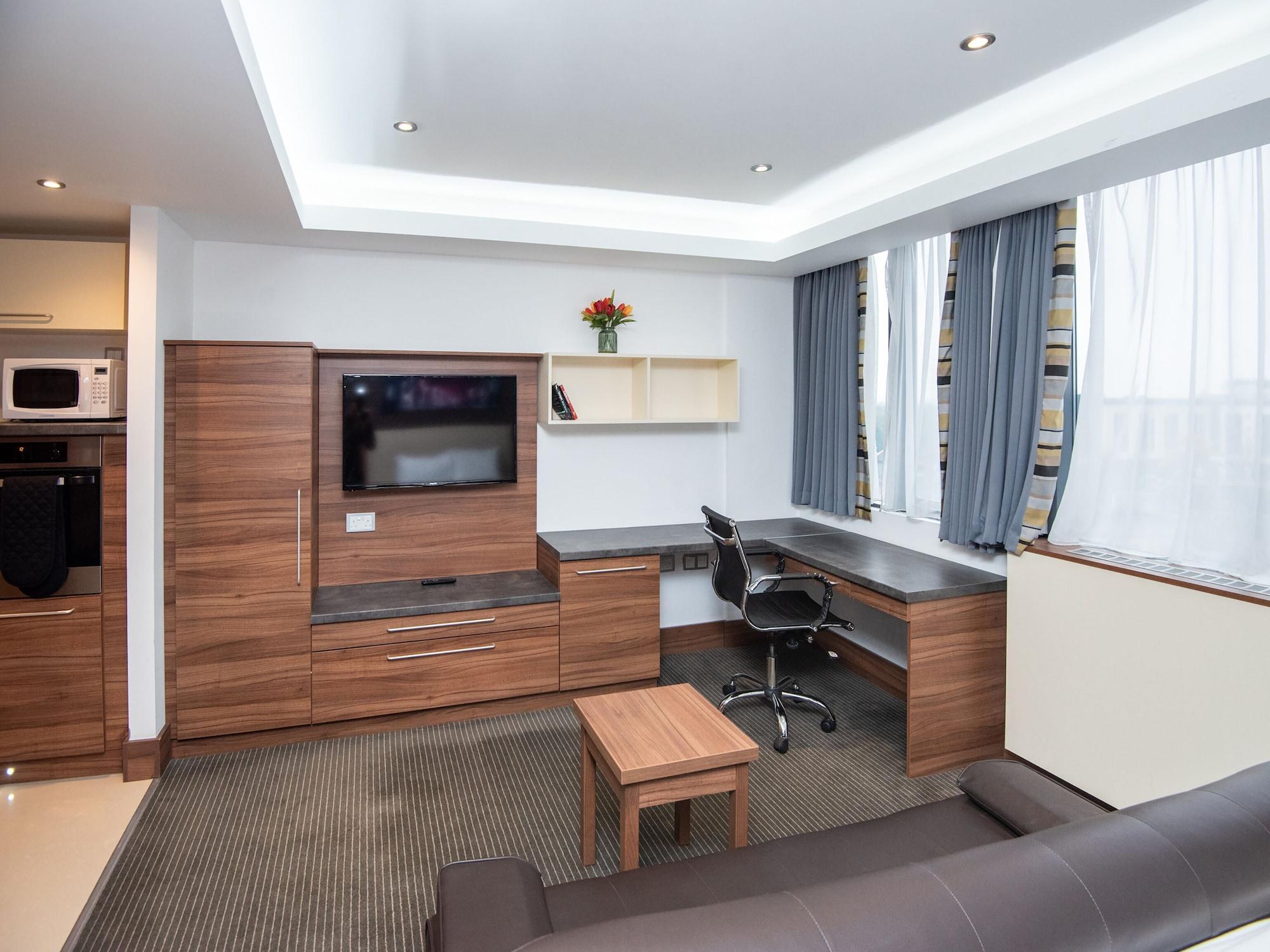 Livin' Serviced Apartments Watford  Zewnętrze zdjęcie